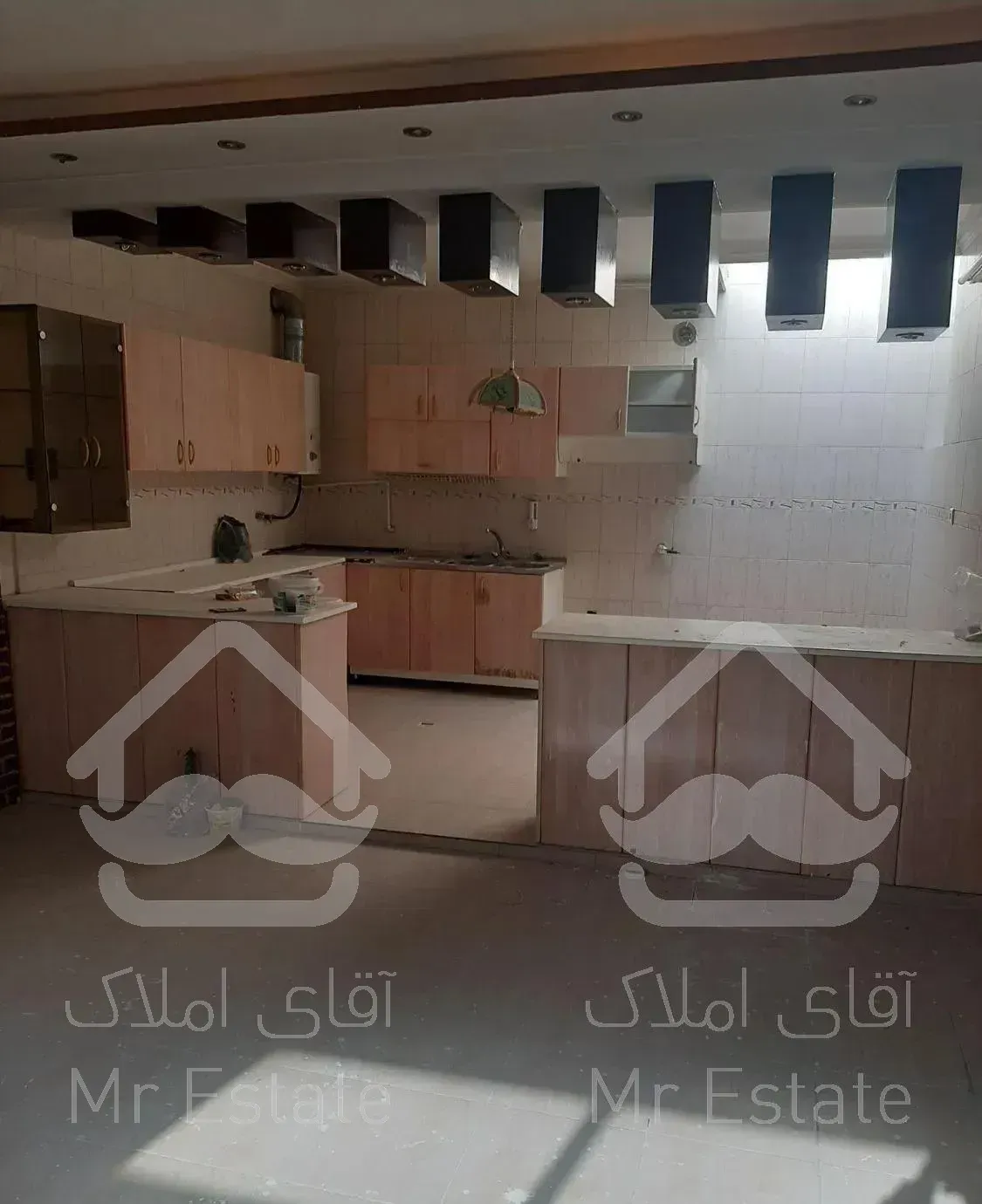 ۱۰۰متر آپارتمان ۳خواب قولنامه ای خ کاوه