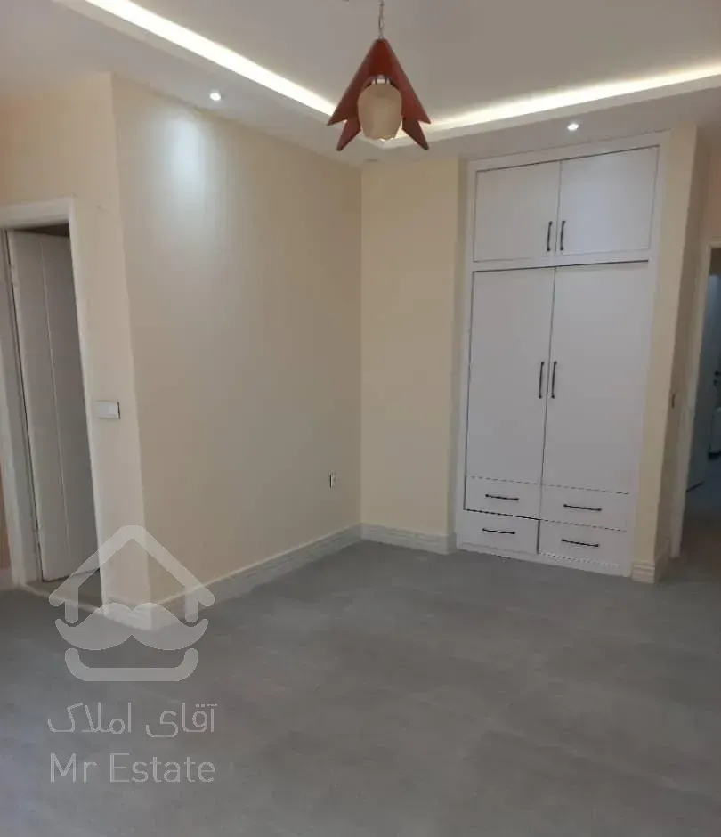 آپارتمان ۱۱۰ متر/ابتدای صیاد شیرازی/رو به فضای سبز