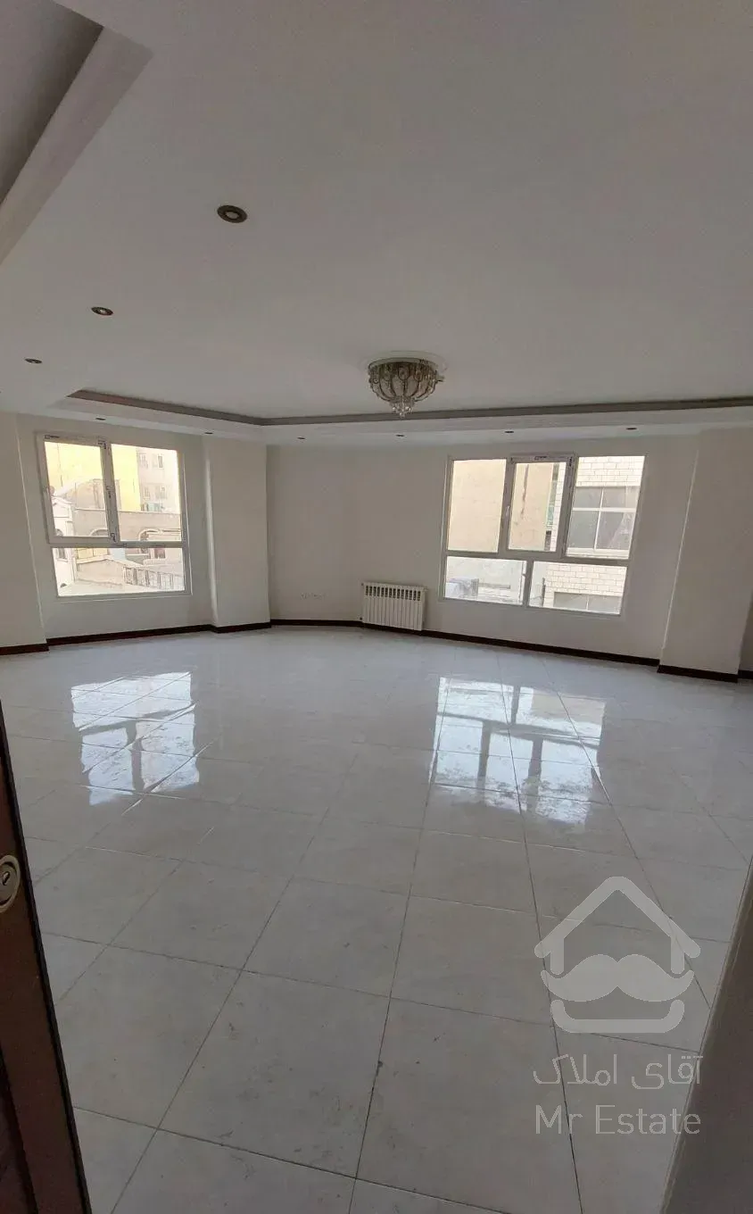 ۸۳ متر/ ۲ خواب/ پرده خور/فول بازسازی/غرق در نور