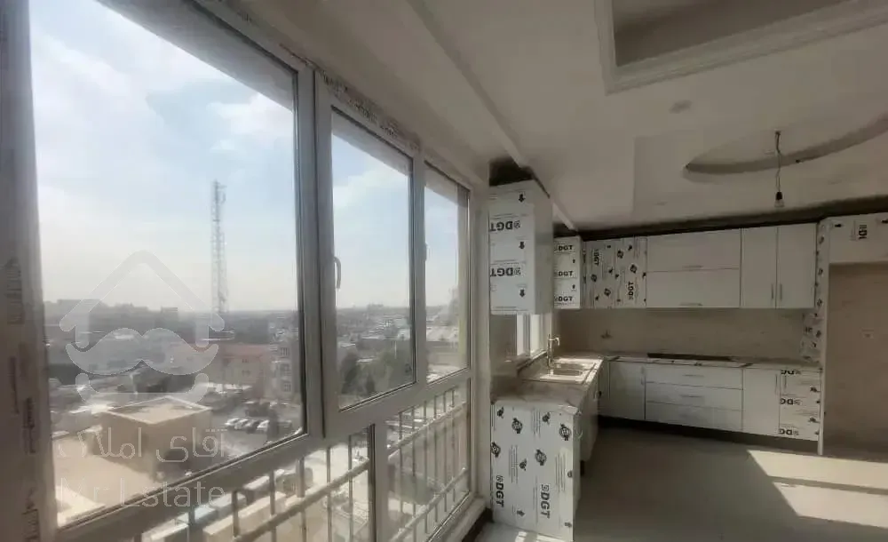 ۱۴۰ متر / فول امکانات/ ۲ پارکینگ سندی