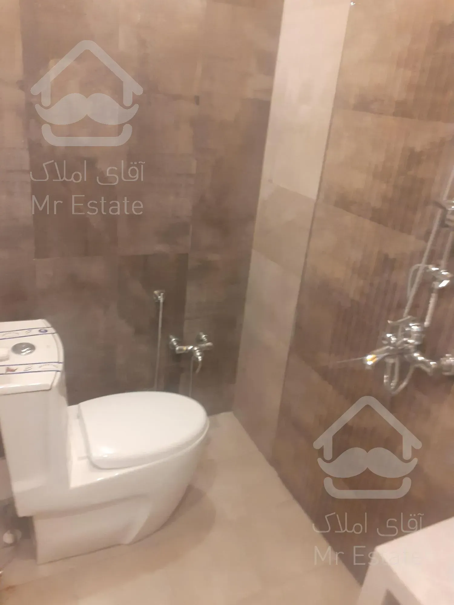 فروش واحد مسکونی غربی بلوار