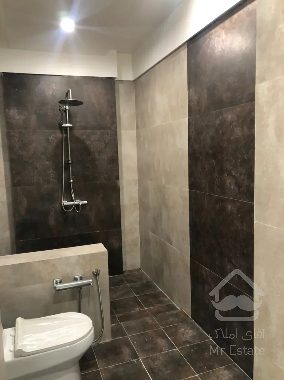 فروش 140 متری اختیاریه