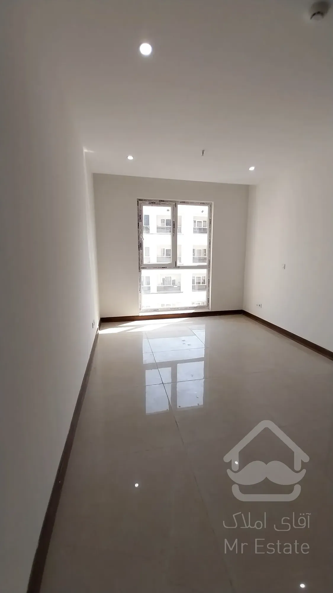 فروش اپارتمان 195متری سه خواب هروی