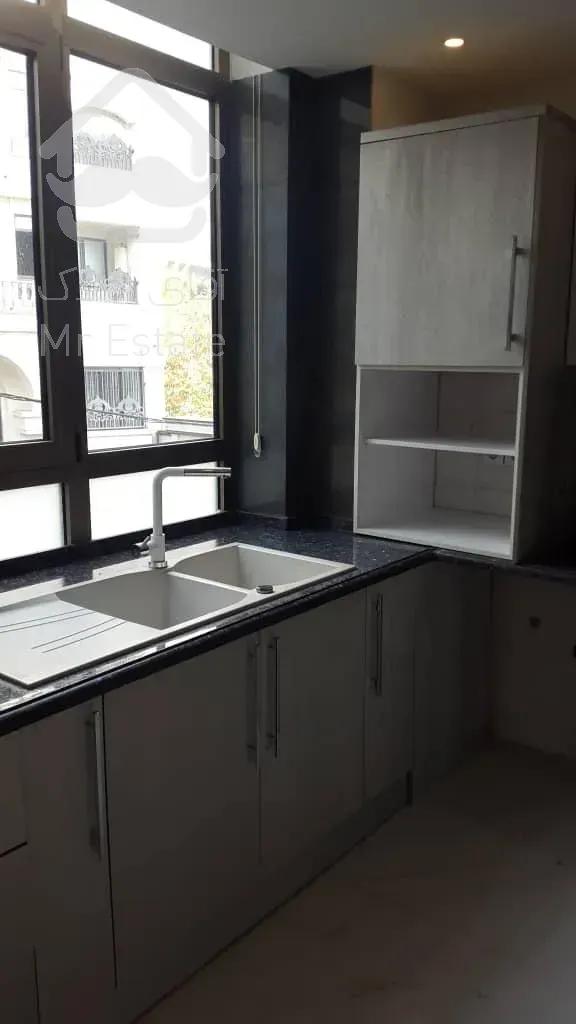 فروش 97 متر مسکونی هروی