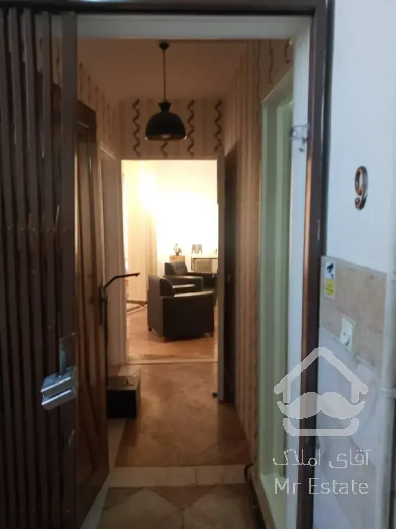 فروش یا تهاتر با مسکونی 75 متر سند اداری بر حکیم غرب تابلو خور