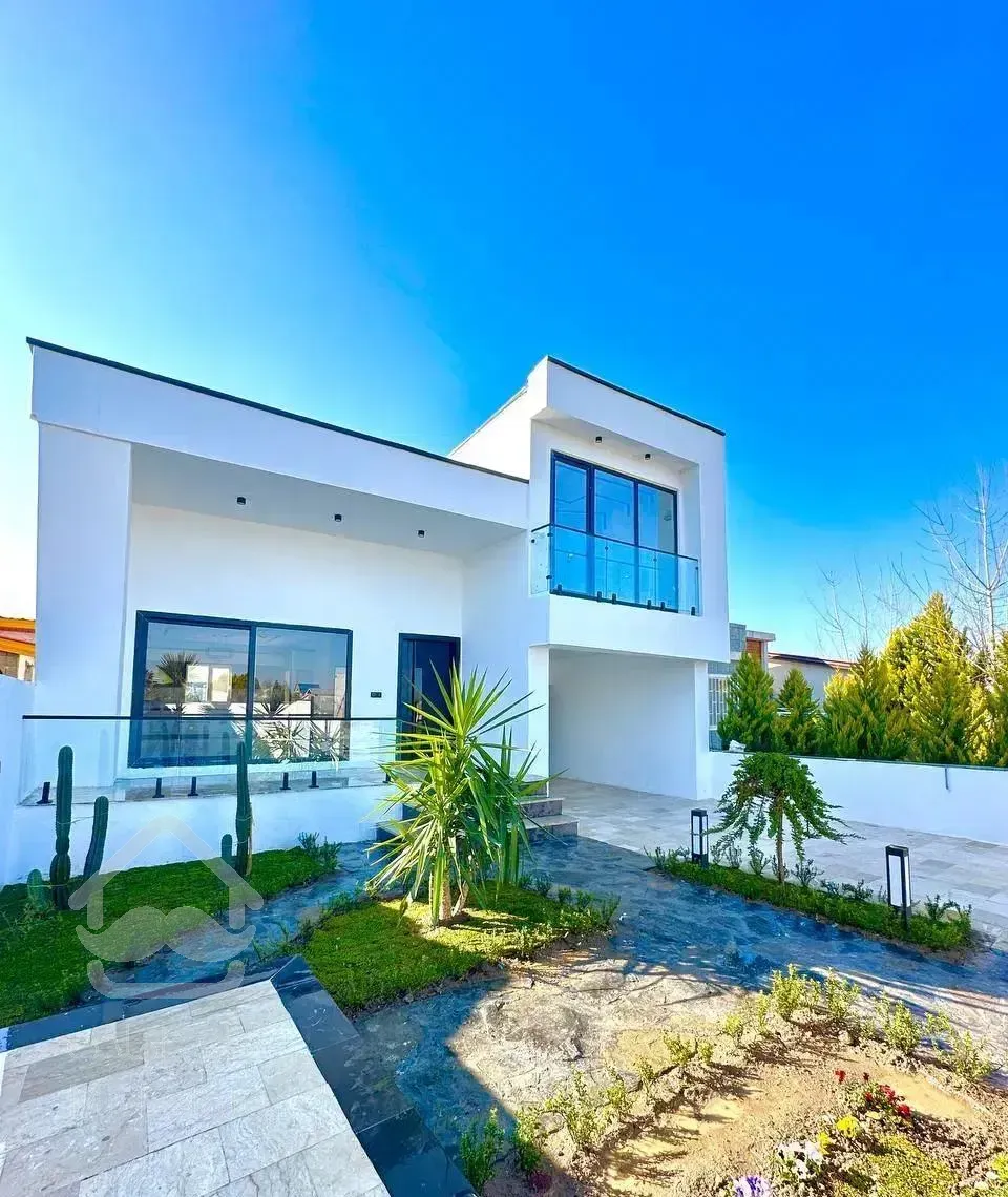 ویلا باغچه نیم پیلوت 200 متری شهرکی سندتک‌برگ