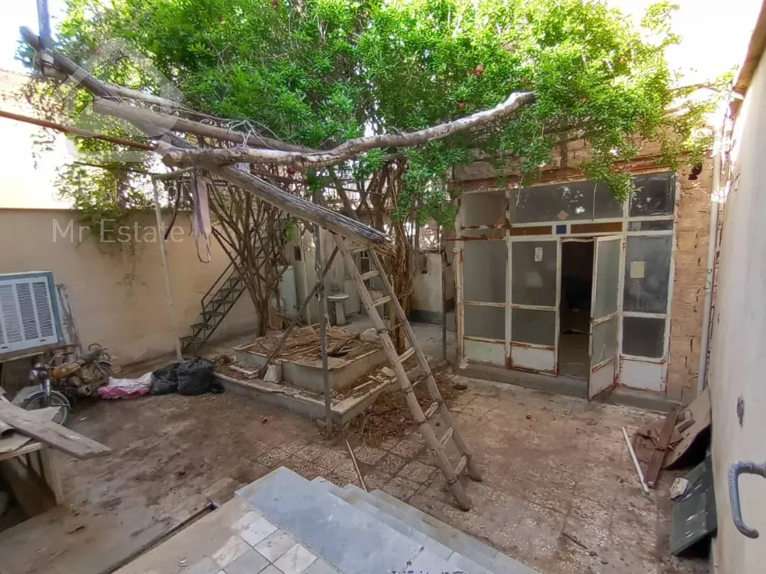 230متر ویلایی قدیمی درختکاری - دو نبش