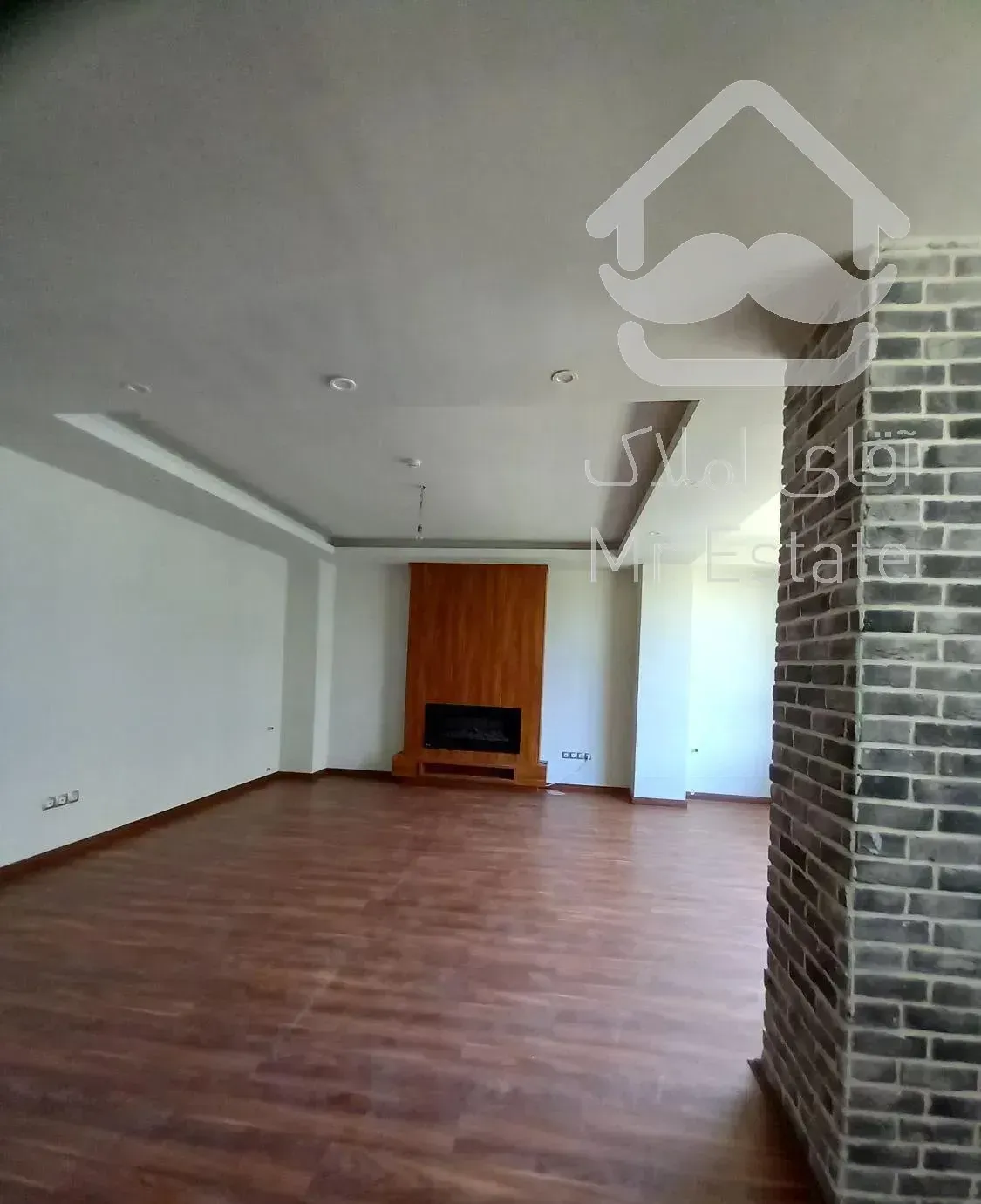 آپارتمان  ۱۱۰ متر ** مهرشهر **