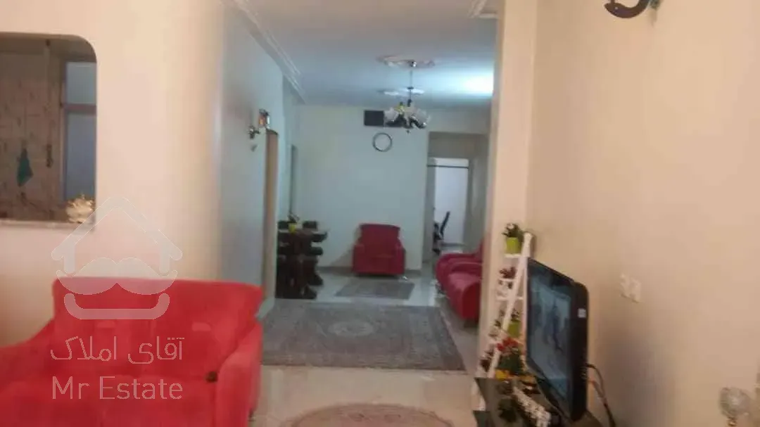 واحد ۱۳۰ متری ۳خوابه در صادقیه