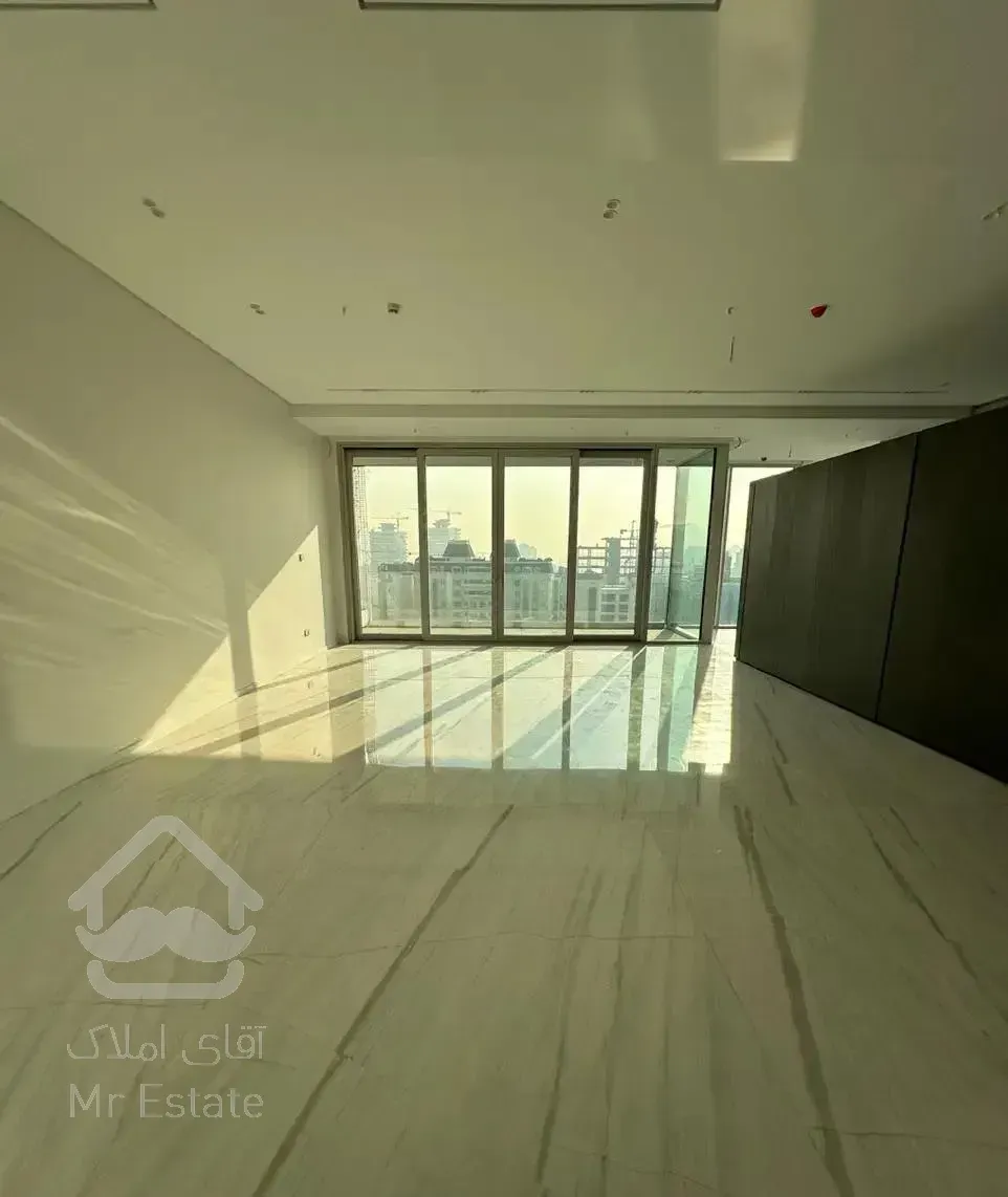 اپارتمان ۲۷۰ متری الهیه خاص مدرن