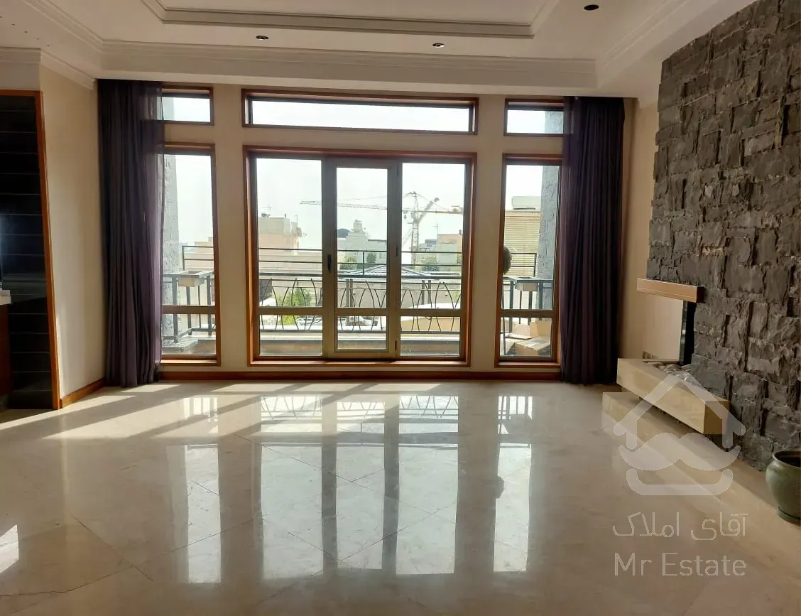 فروش اپارتمان 220 متری زعفرانیه