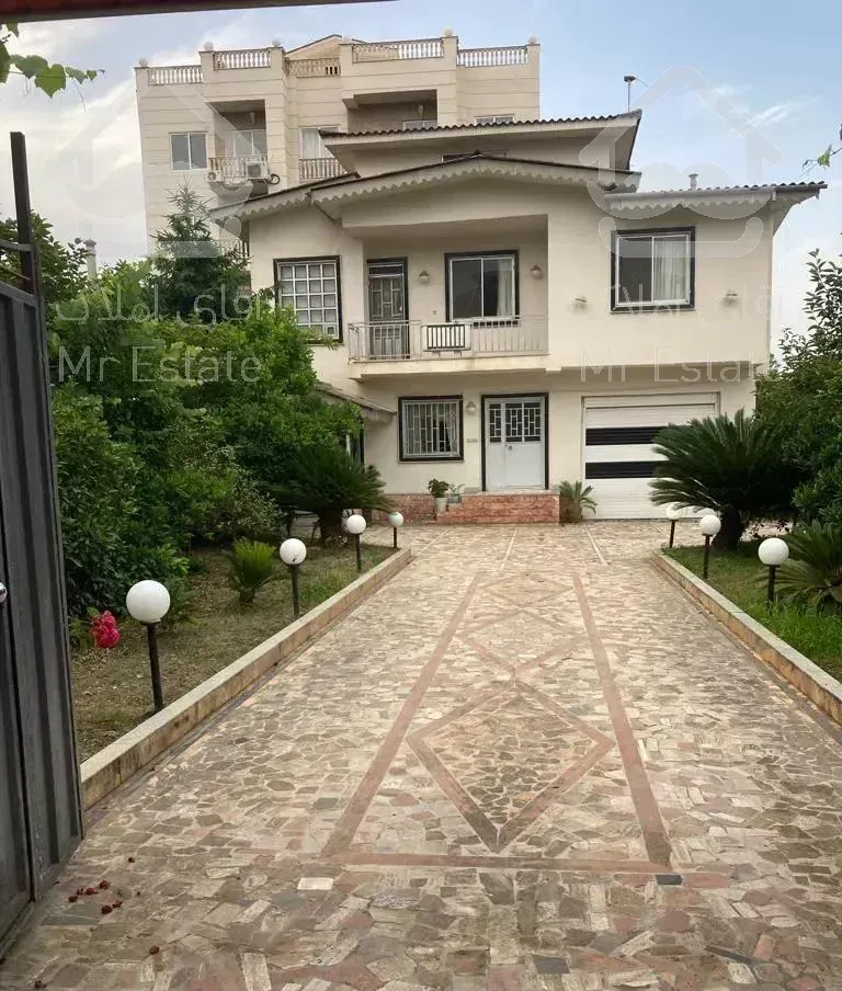 فروش ویلای ۳۰۰متری حیاط دار درکتالم