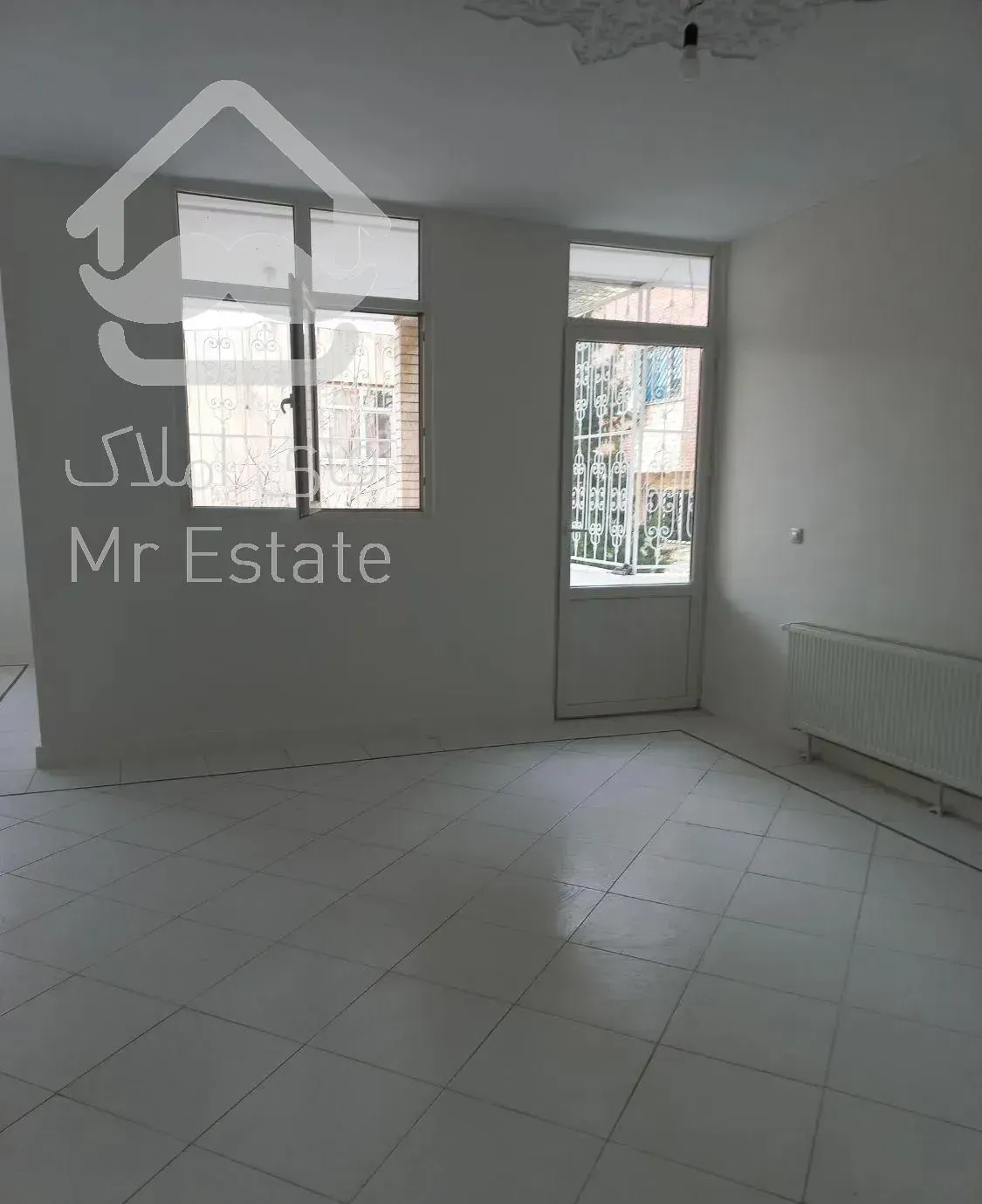 ۳۰۰ متر ویلایی قیطریه حیاط در اختیار ۵ پارکینگ