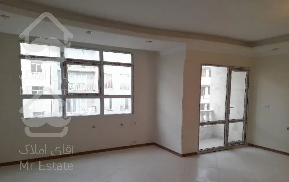 آپارتمان ۱۱۰ متری کلید نخورده