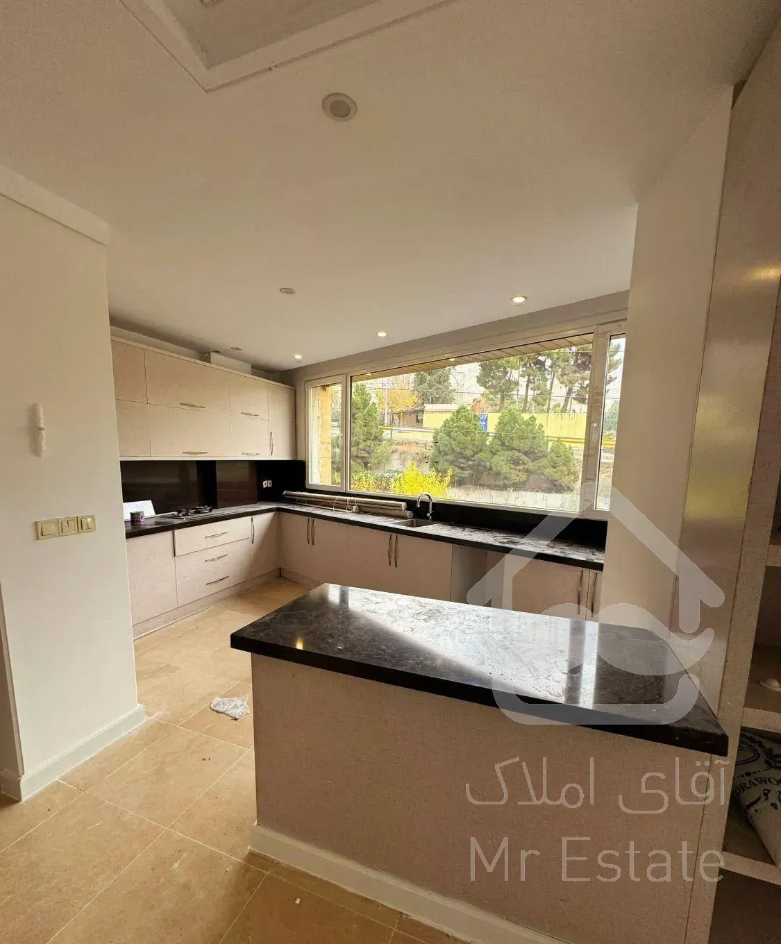 آپارتمان ۱۶۷ م اداری مسکونی در درکه ولنجک