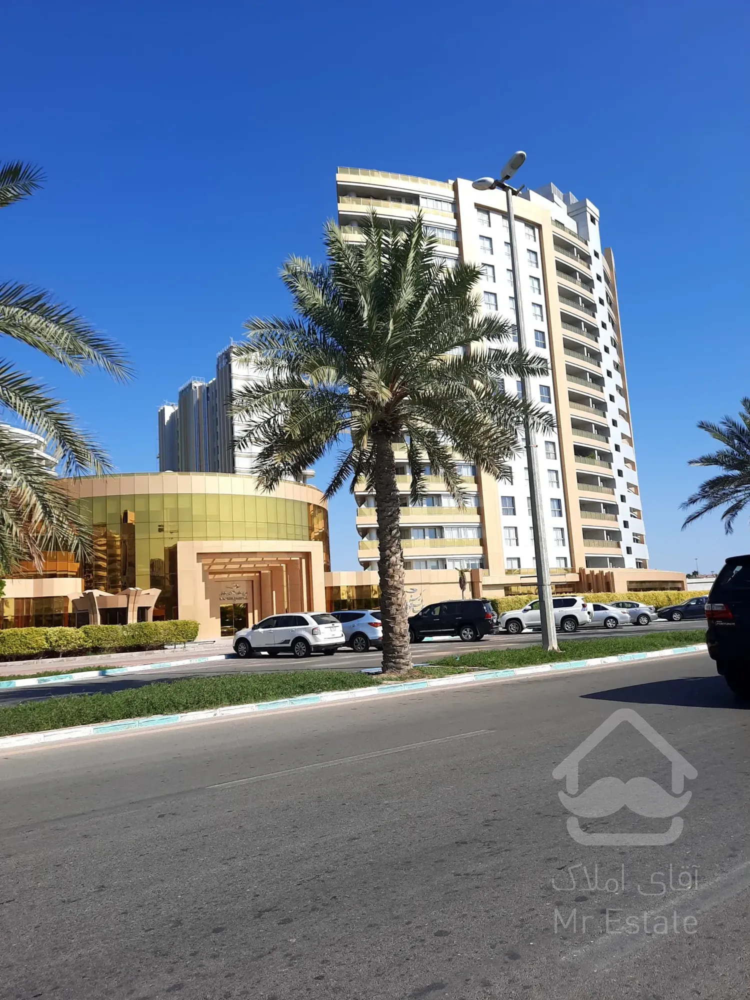 فروش برج طلایی۱ یکخواب ۹۰متری فول فرنیش