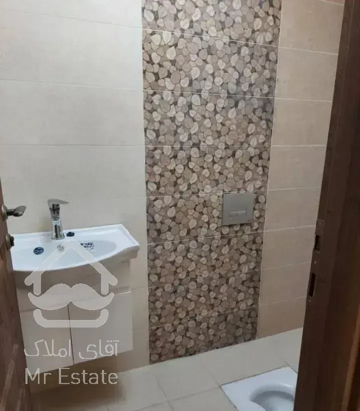 ۱۳۸ متر دو خواب دروس محسنیان غرق در نور