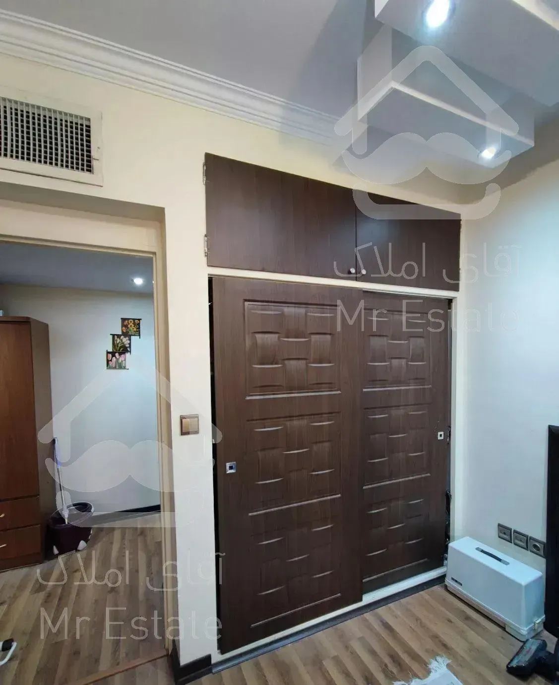 ۱۲۱ متر/ سه خواب / حکیمیه