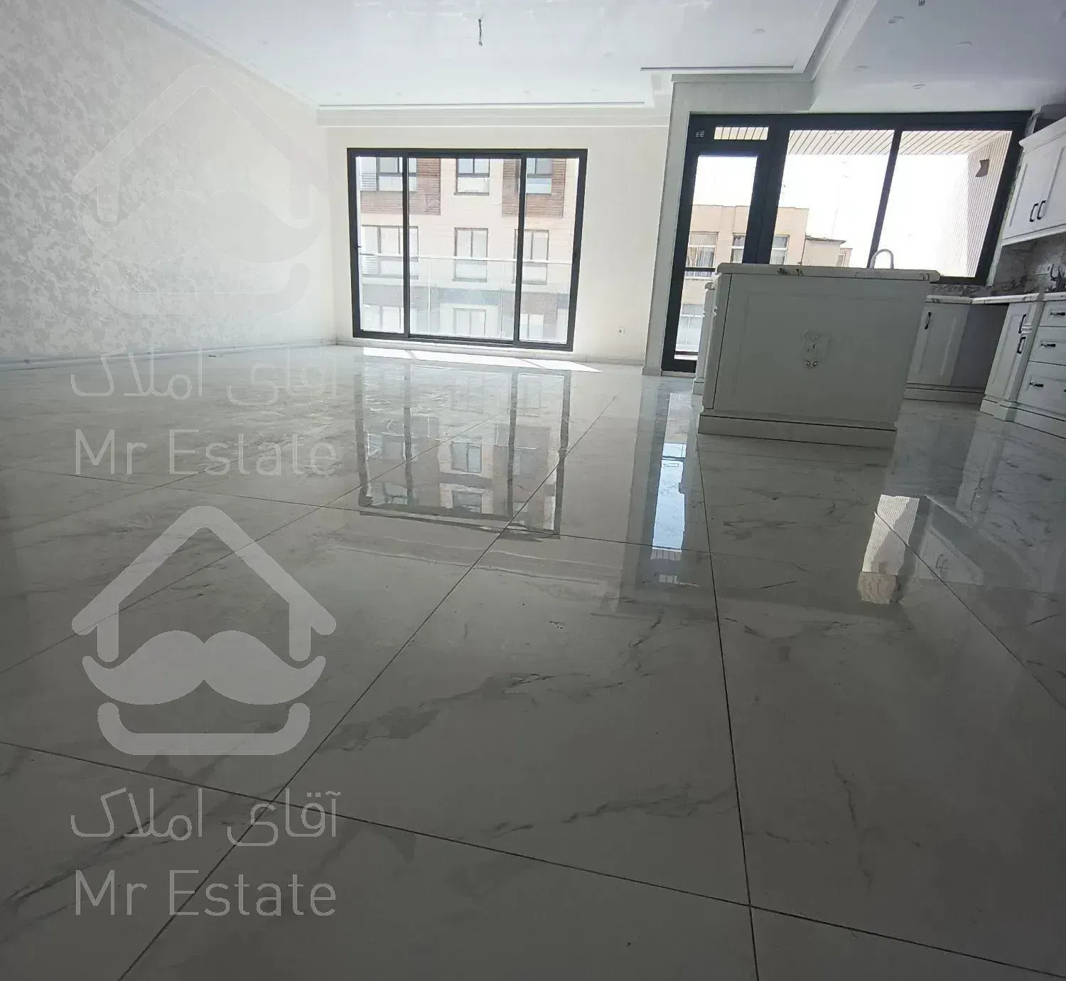 ۱۶۸ متر روف گاردن