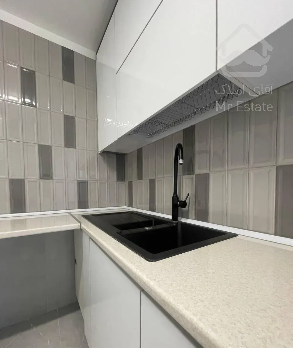 آپارتمان تک خواب بازسازی شده نورگیر و مشرف به حیاط