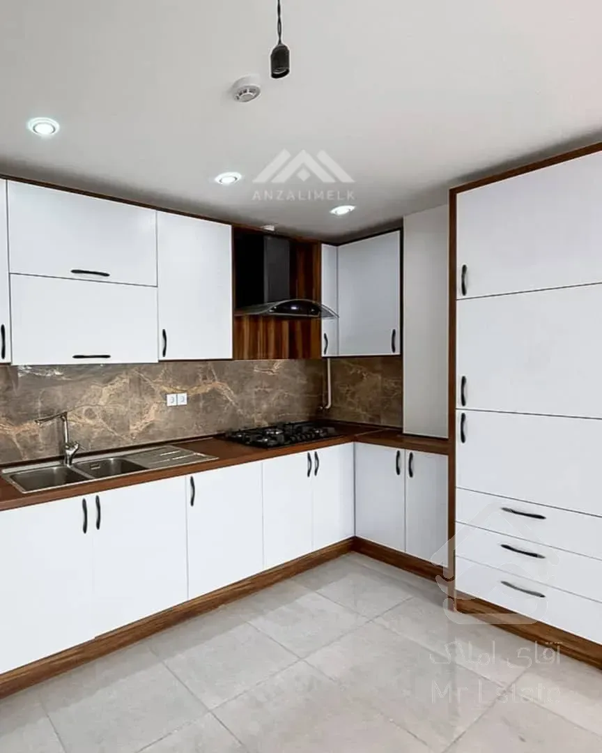 فروش آپارتمان ۹۸ متری خیابان ورزش