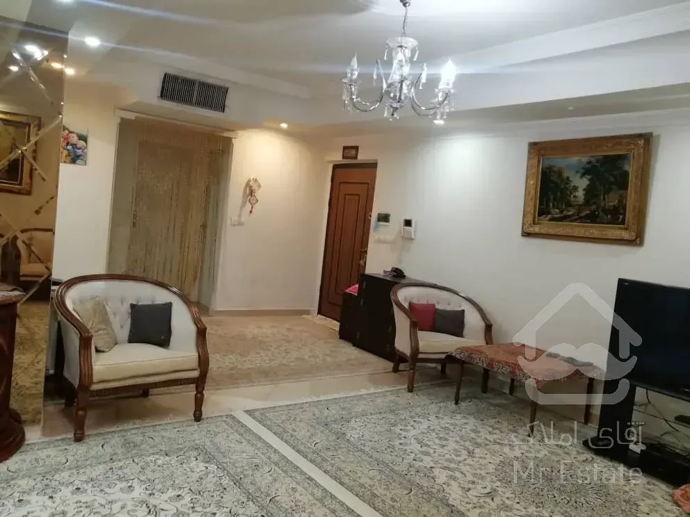 ۸۵متر۲خواب بالا همکف تمیز خیلی خوشگل