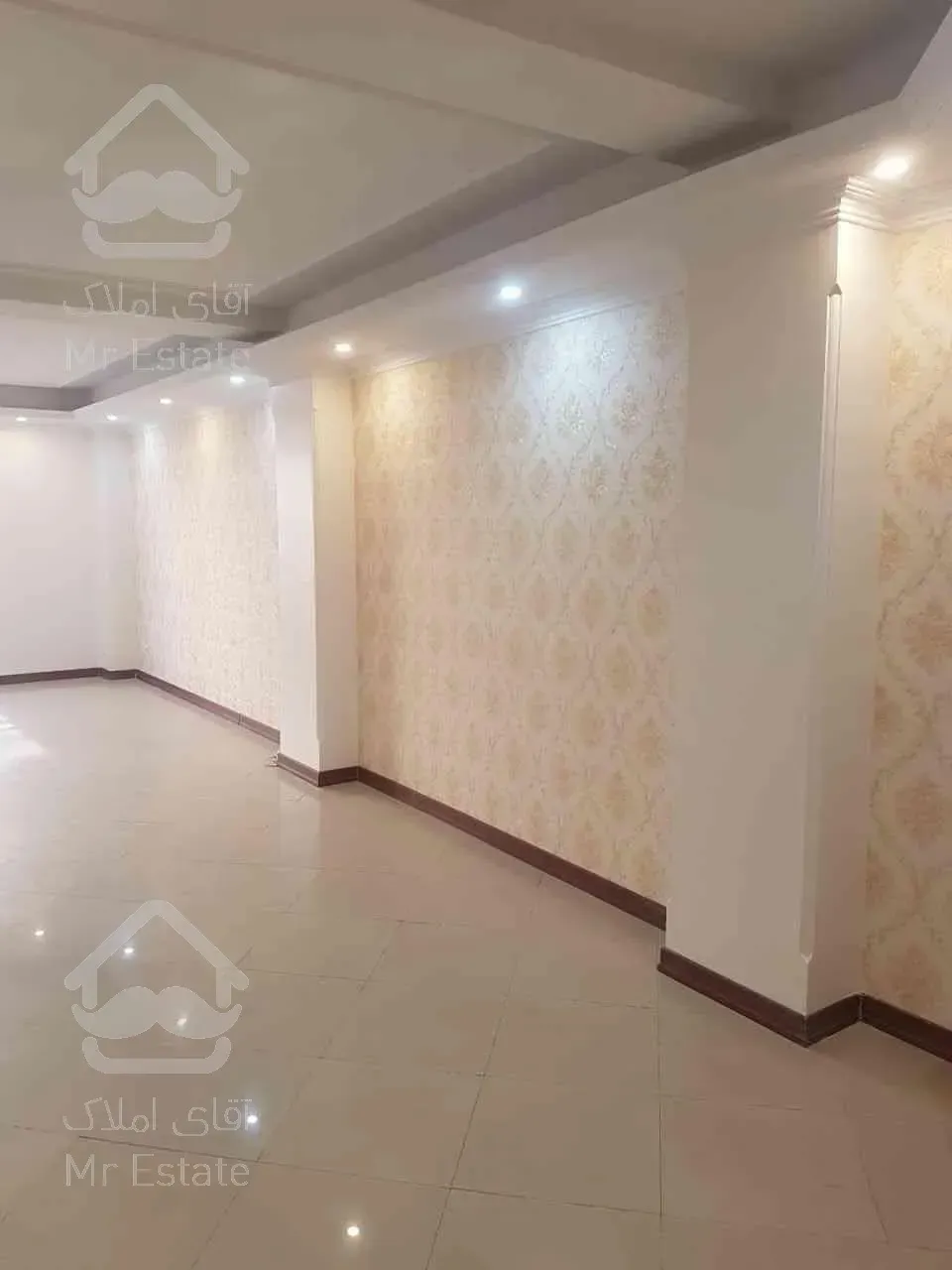 ۸۵ متر اداری بر کاشانی