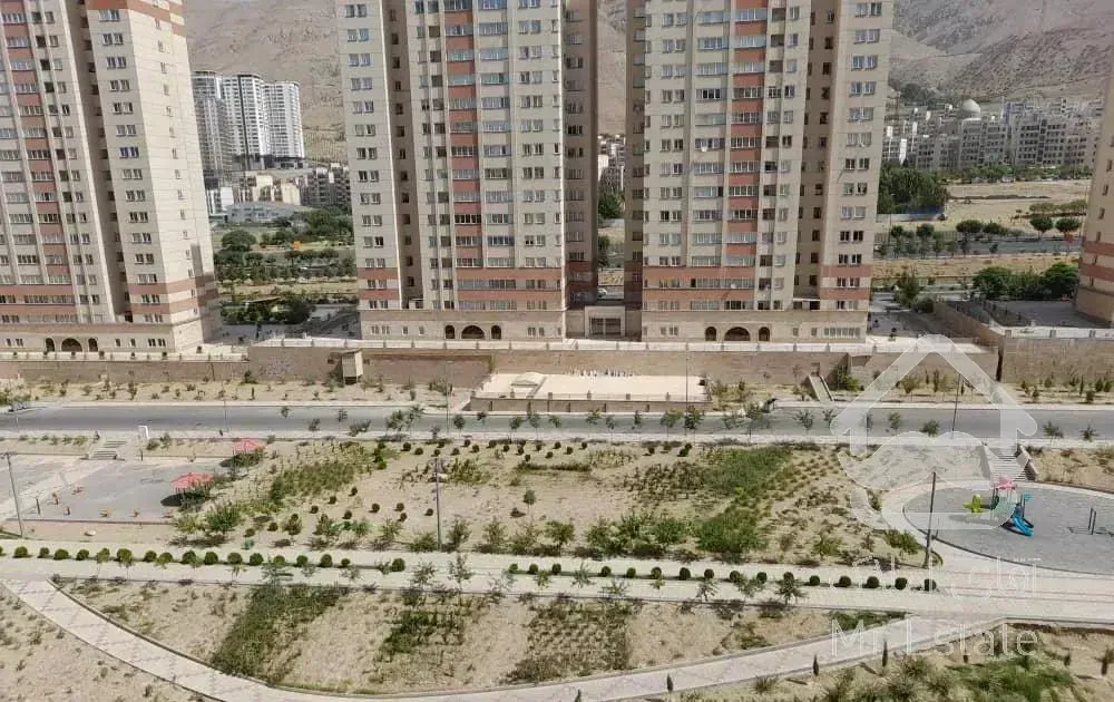 ۱۱۲متر/طبقات بالا/منطقه ۲۲/برج آسمان