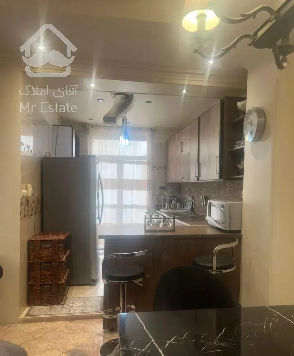 ۸۵ متر/ ۲ خوابه  /فول امکانات/ سالن بزرگ