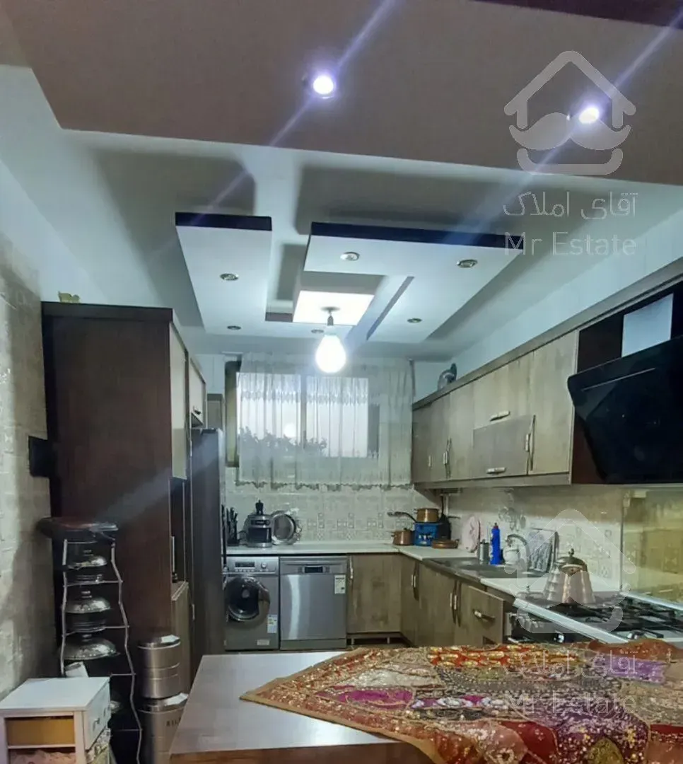 آپارتمان ۱۰۰ متری استاد شهریار