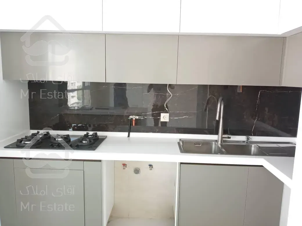 ۸۵ متری میرداماد