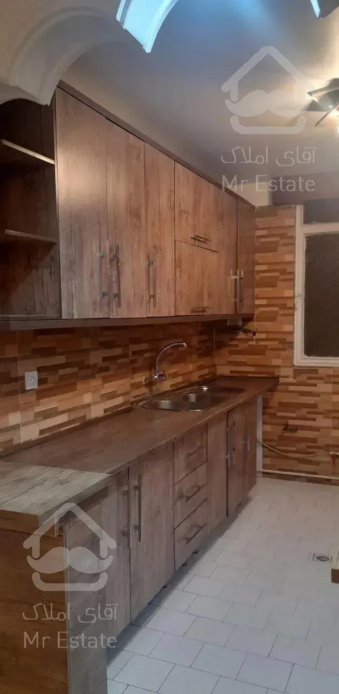 ۷۶ متر فلکه چایچی خ بصیر ((مستوفی))