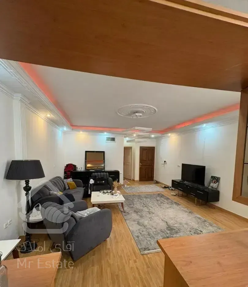 آپارتمان ۶۴متر / بازسازی شده/ میدان ۷۷