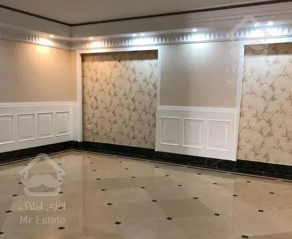 سعادت آباد 130متر (۳ خوابه) ۲ پارکینگ سندی