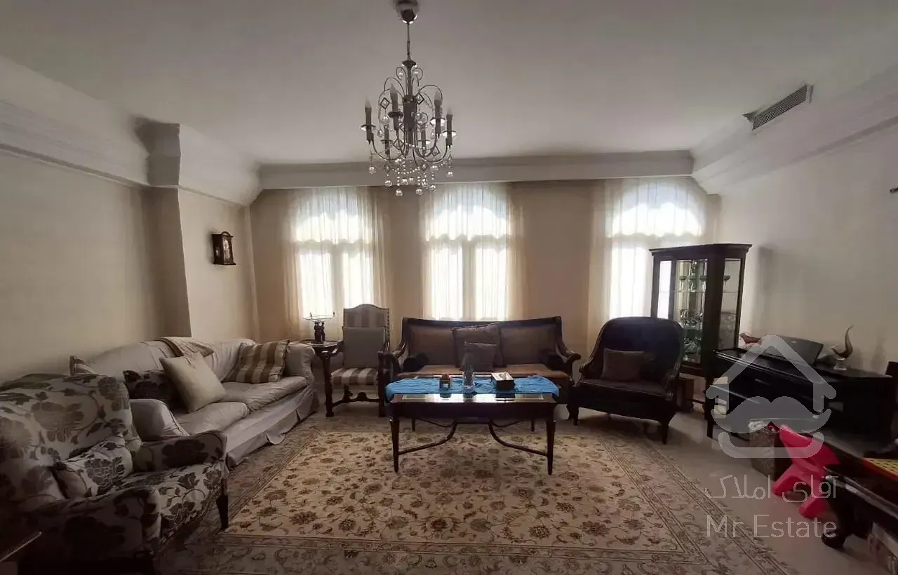 آپارتمان ۱۳۴ متری فول