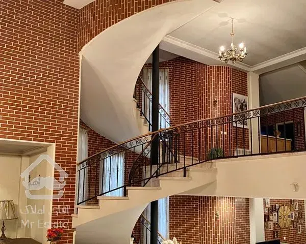 ویلا ۲۱۰۰ متر   فاز ۱ مهرشهر