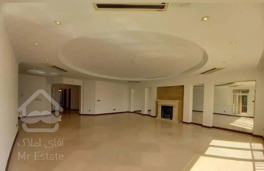 فرمانیه شرقی ۲۷۵ متر ۴ خواب دو مستردار