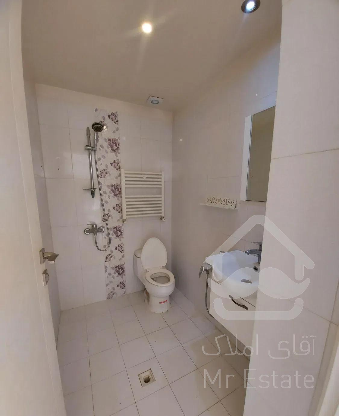 ۸۷متر / روبه آفتاب / ویو پارک / کمالی شرقی