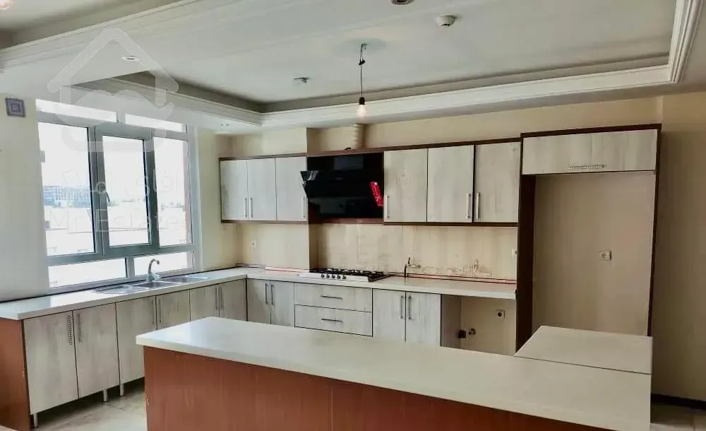 فروش آپارتمان ۱۳۸ متری ۳ خوابه در سیدخندان