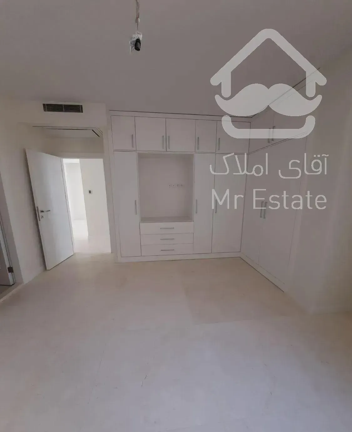 ۲۴۰ متر چهارخواب دزاشیب