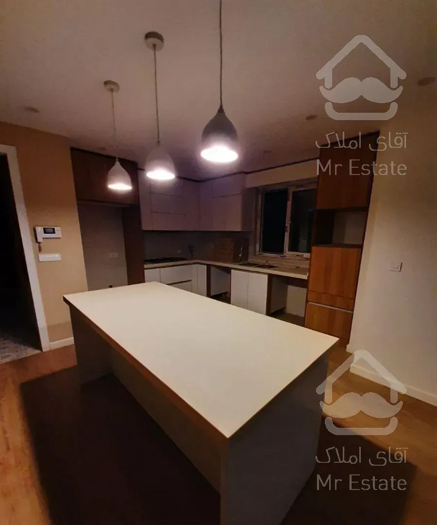 فروش واحد ۱۳۰ متری *  میرداماد  *