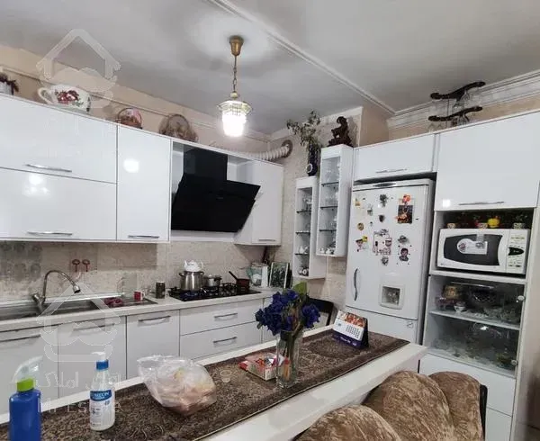 ۷۵ متر/ تحسین برانگیز / بازسازی مناسب/ صادقیه