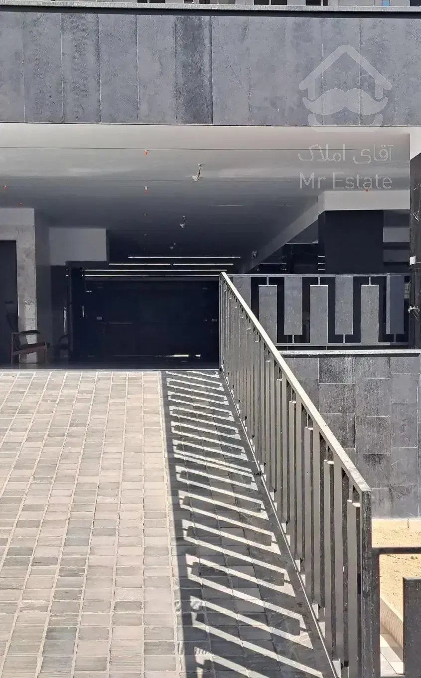 آ پارتمان نوساز میدان ونک  گاندی  موقعیت اداری