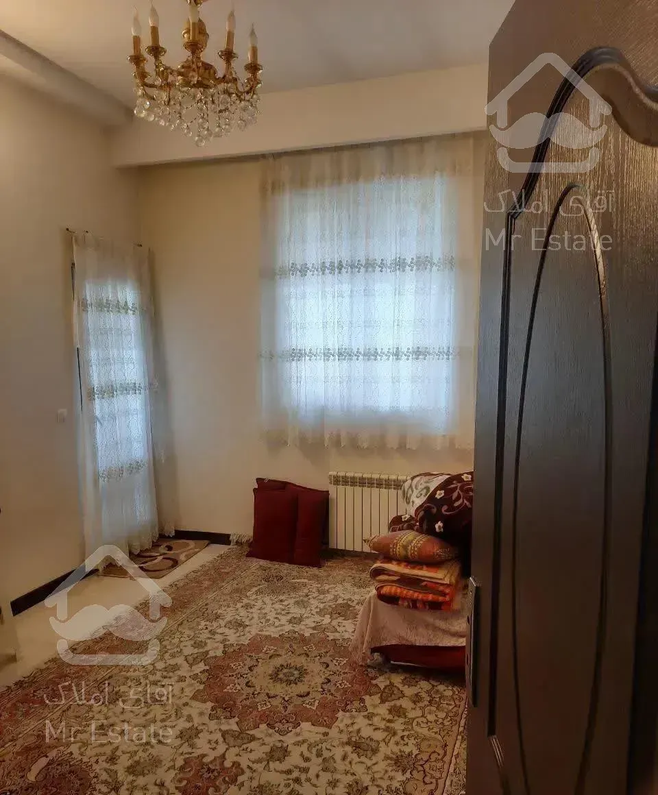 ۱۰۵ متر .سالن پرده خور . فول امکانات