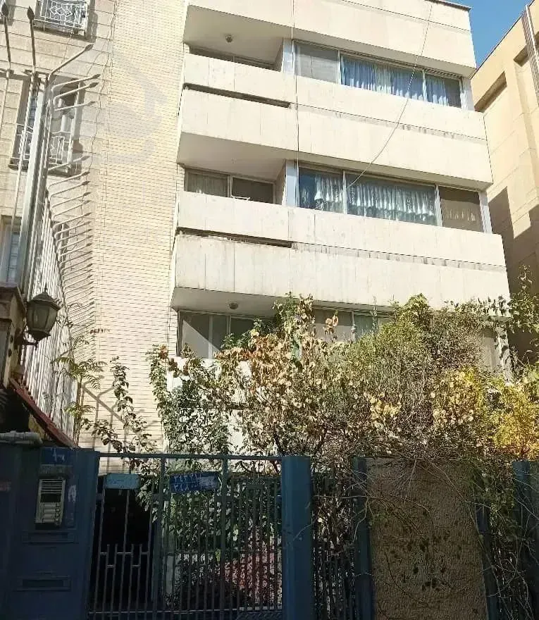 آپارتمان ۱۳۸ متری ۳ خوابه