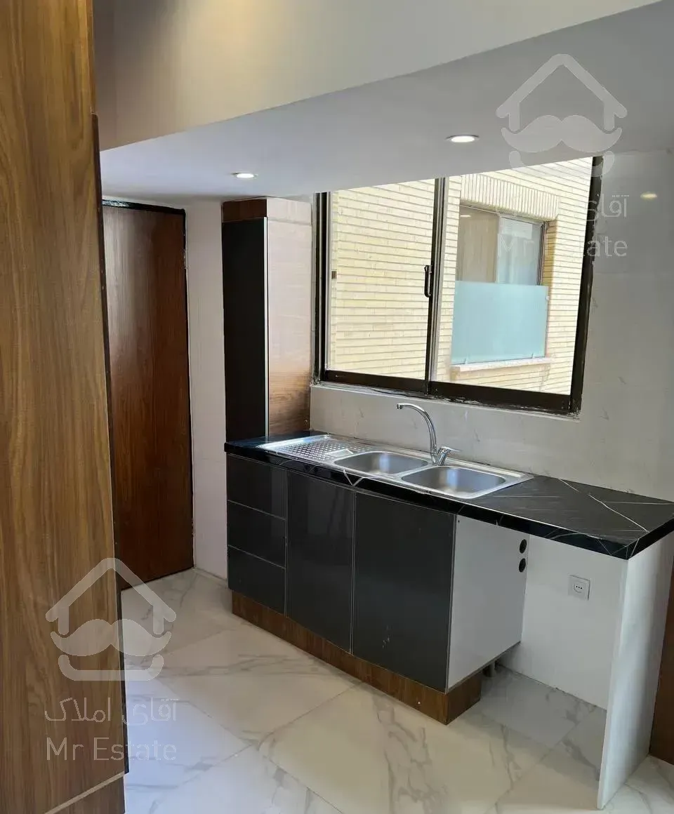 فروش آپارتمان کنارپارک کلیدنخورده 2کله فول امکانات