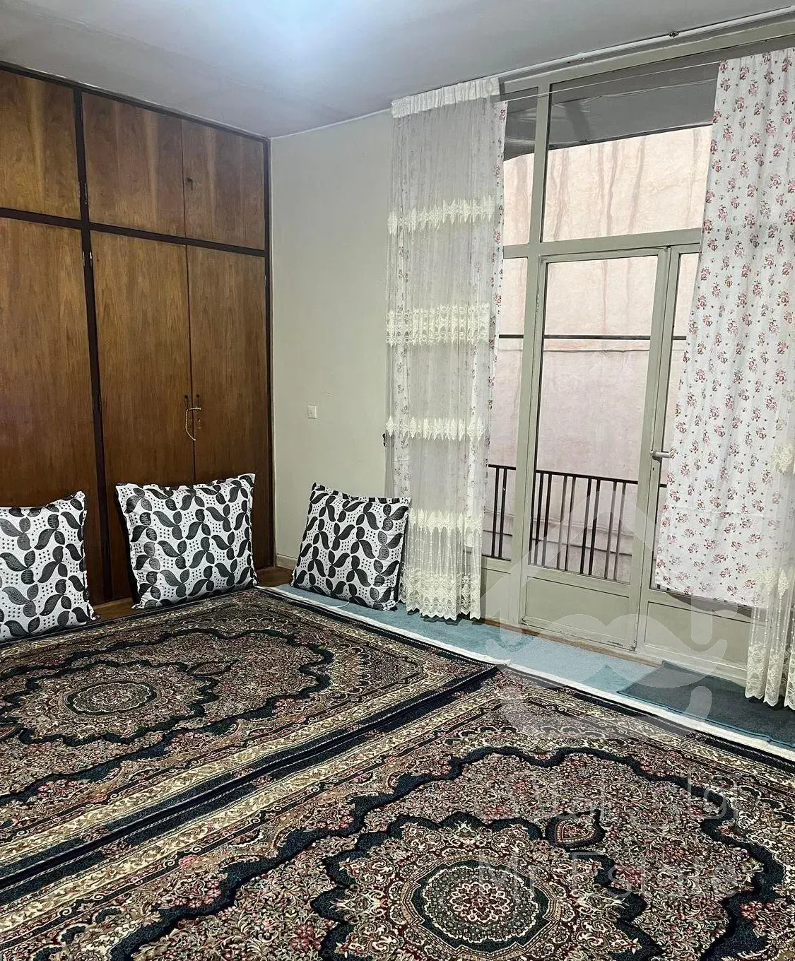 اپارتمان ۸۵ متری امام حسین