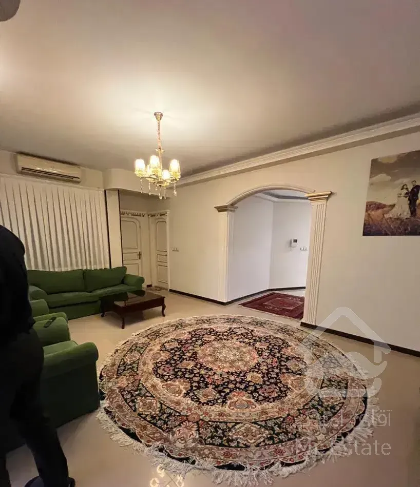 آپارتمان ۲۳۵متر/۴خواب/بهارستان