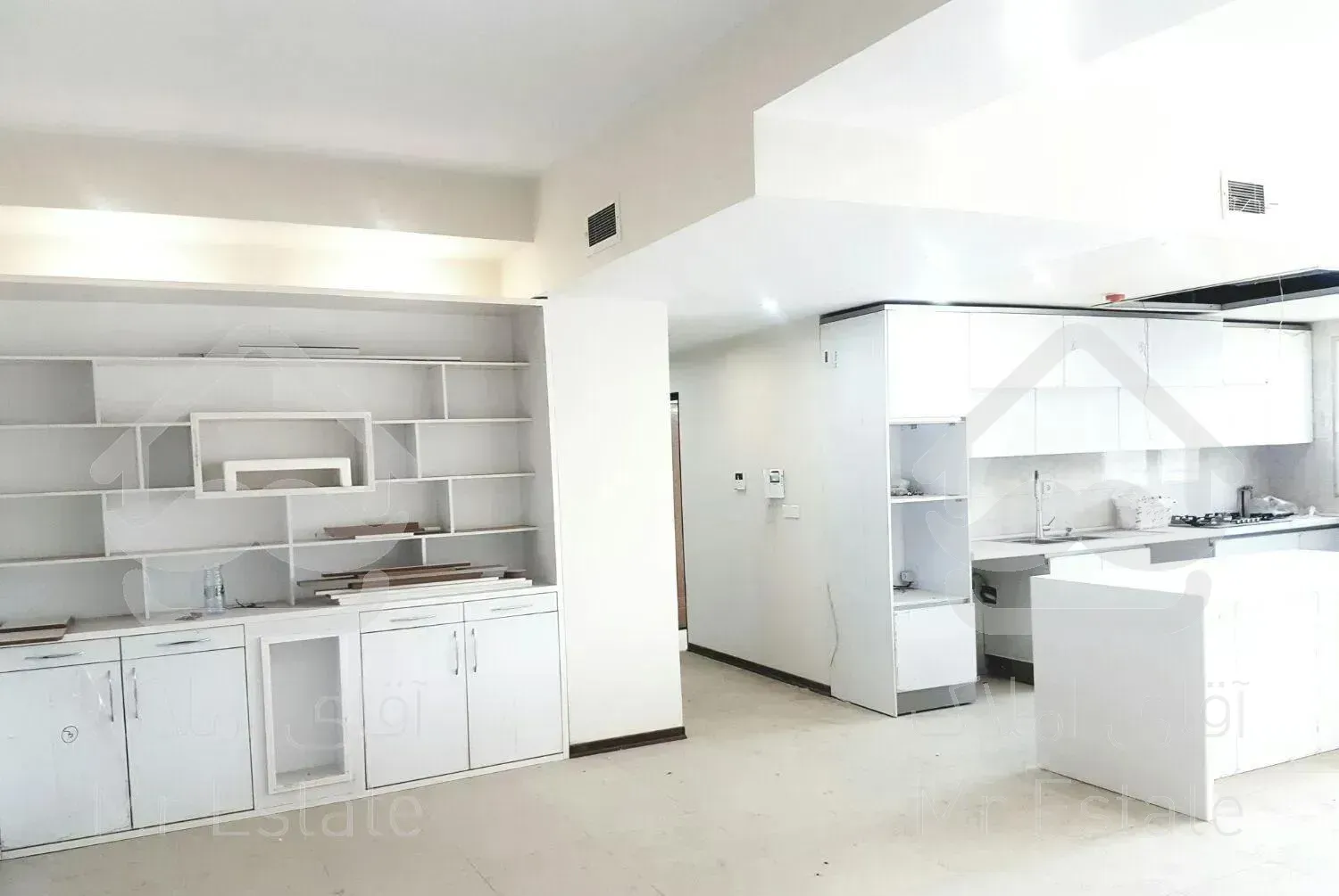 آبشار ۱۳۲ متر نوساز   متریال