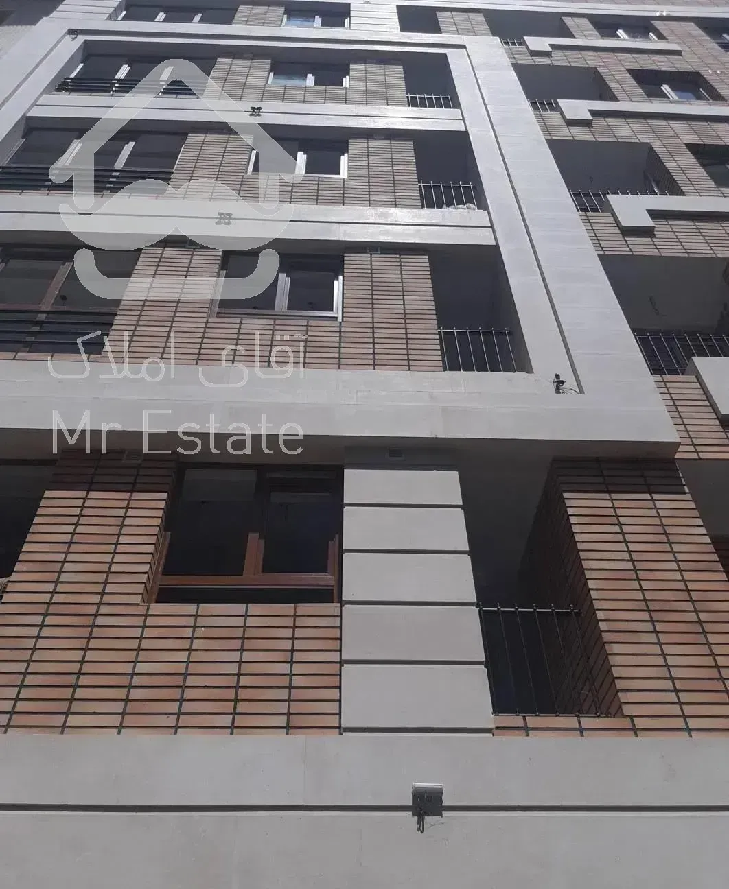 اپارتمان ۱۱۰ متر نوساز ظفر